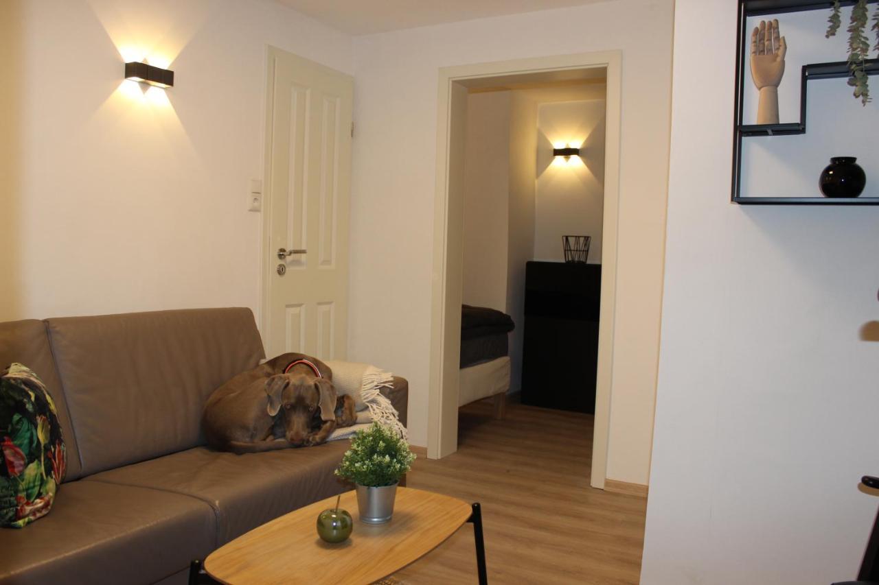 Kleine Souterrain Wohnung Naehe Hamburg นอยวุล์มสตอร์ฟ ภายนอก รูปภาพ